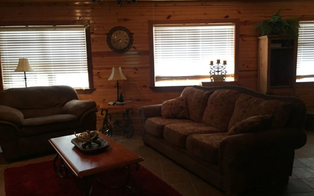 Whip Or Wheel Cabins