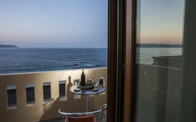 Porto Kalyves Seaside Apartments