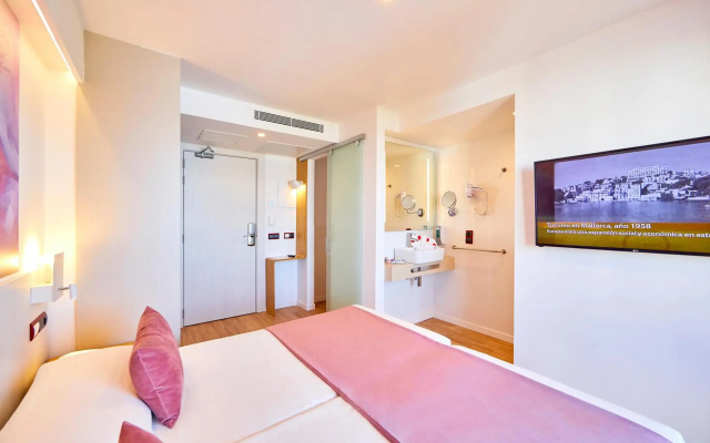 MLL Mediterranean Bay Hotel - Adults Only
