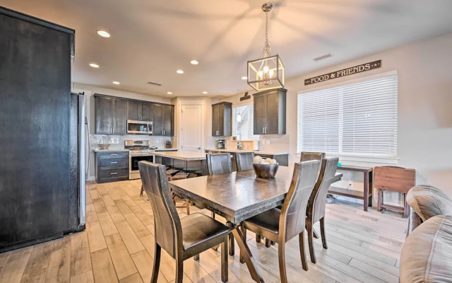 Spacious Flagstaff Home w/ Fenced Yard & Grill!