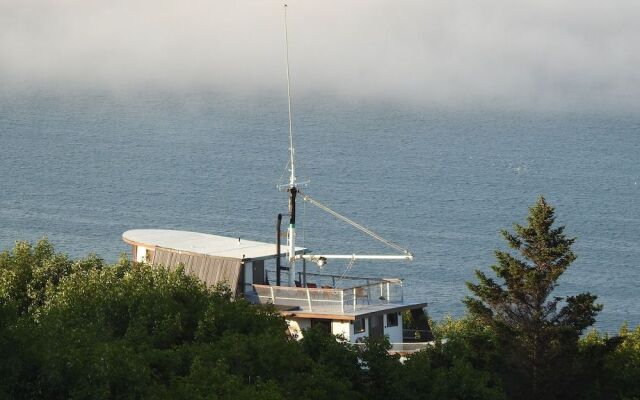 Alaska Adventure Cabins