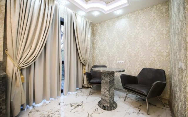 Prestige Hotel