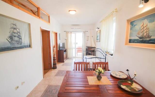 Friends and Family Apartments