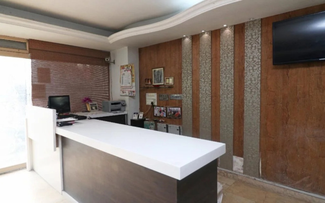 Hotel Devansh by OYO Rooms