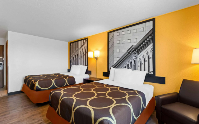 Super 8 by Wyndham Elizabethtown