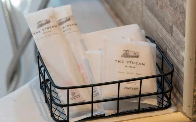 The Stream House at Mae Kampong