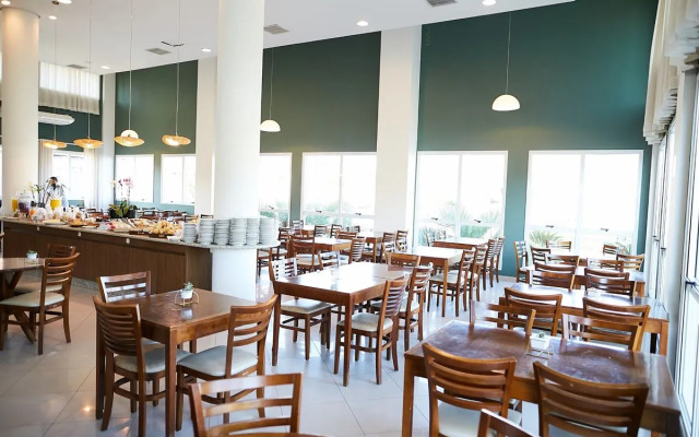 Oceania Park Hotel Spa & Convention Center