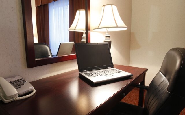 Olds Pomeroy Inn And Suites