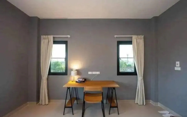 Modern House CNX