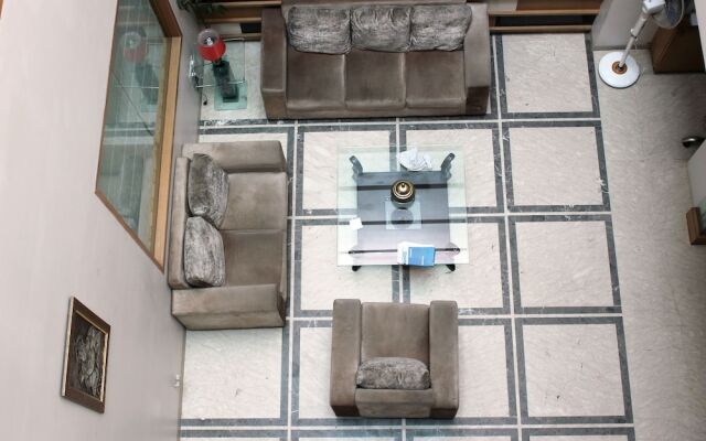 Hotel JPS Residency
