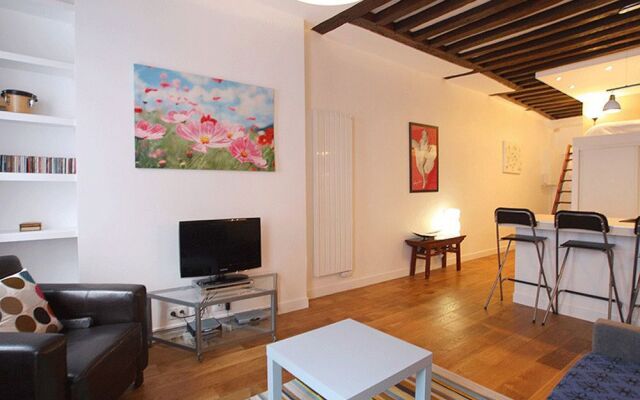 Appartements Paris Centre - At Home-Hotel