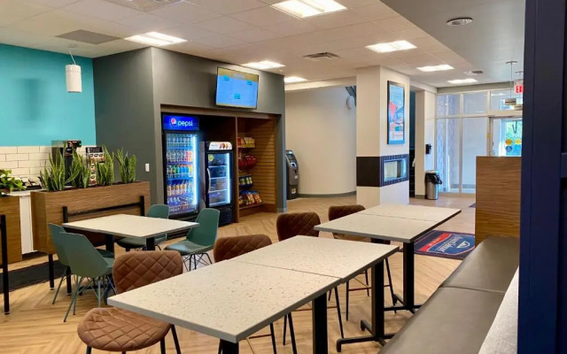 Howard Johnson Express Inn - Winnipeg West