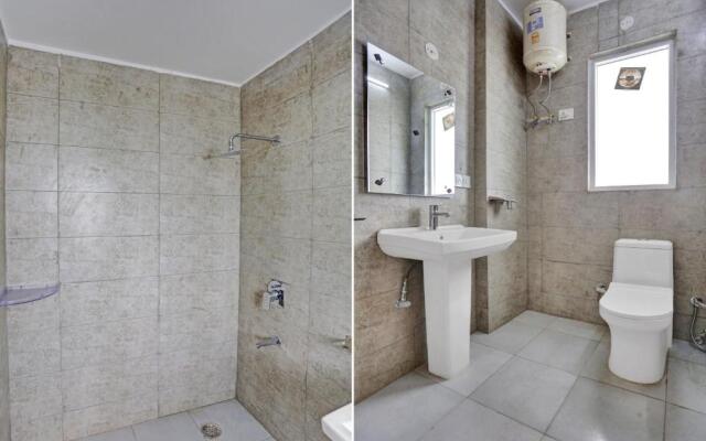 OYO Townhouse 1101 Birdhouse South City Near Omaxe Gurgaon Mall