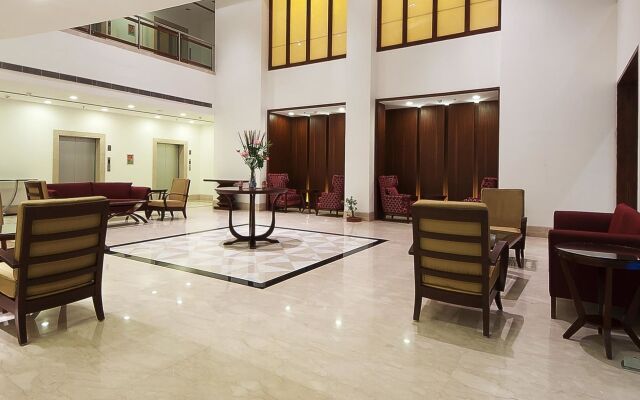 Golden Plaza Hotel