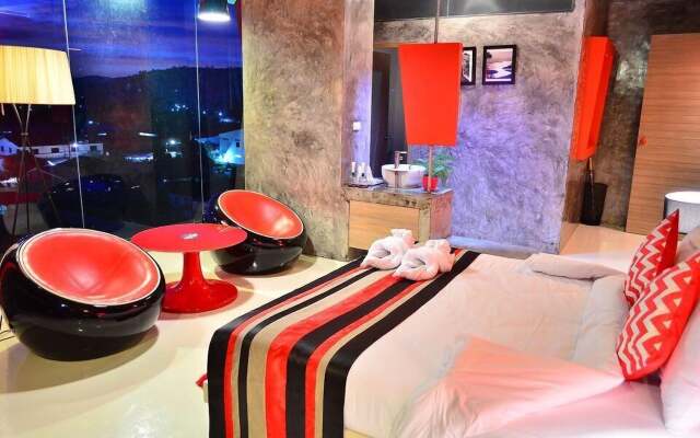 The b Ranong Trend Hotel