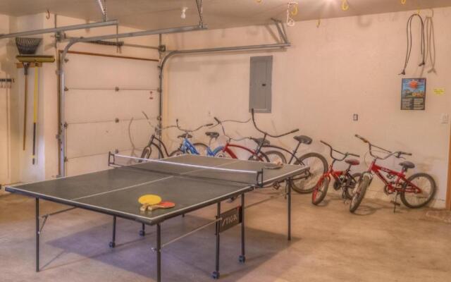 9 Hoodoo-AC-Hot Tub-5BR/3BA