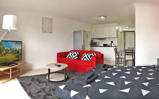 MyHoYoHo Design Studio Apartment