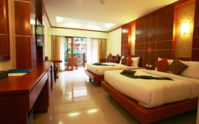 Lanta Casuarina Beach Resort