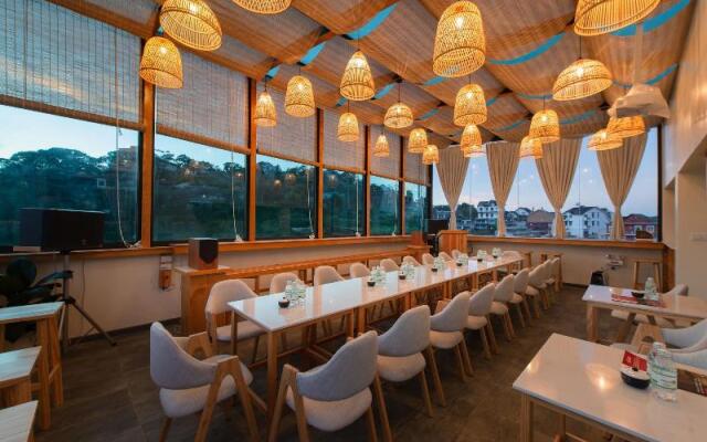 Redpine Condotel
