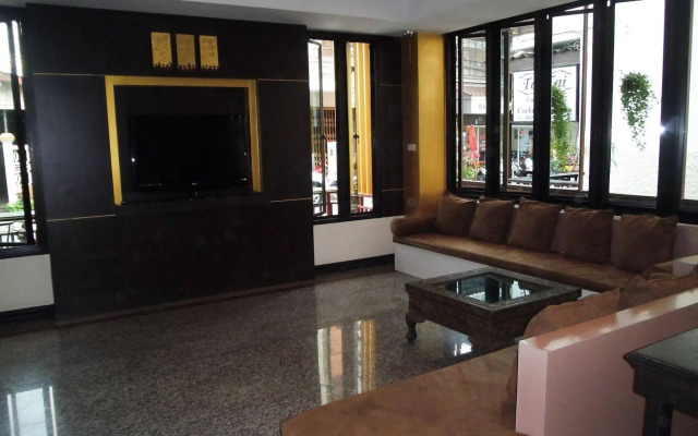 Baan Chalelarn Hotel
