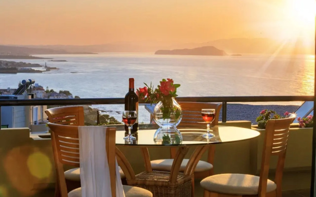 Koralia - Chania's Card Postal Villa Majestic View
