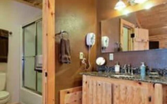 White River Lodge Bed and Breakfast