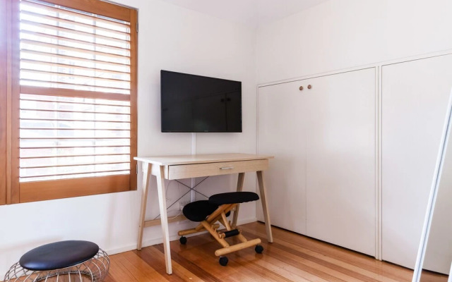 VERA, 1BDR South Melbourne Apartment