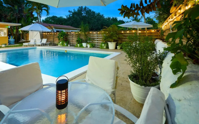 Miami Pool Oasis in El Portal