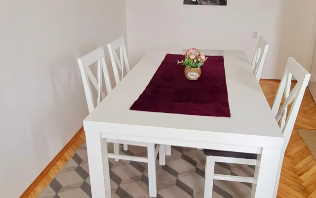 Downtown Star Apartment