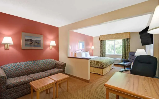 Days Inn & Suites Airport Albuquerque