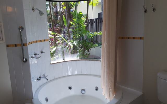 Trinity on the Esplanade Luxury Villa's Cairns