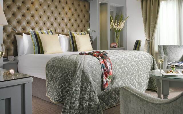 Newpark Hotel
