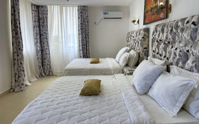Marcy Suites Bastos
