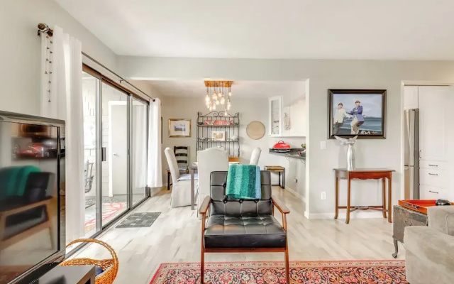 Private Patio & Workspace: Quiet Sonoma Condo!