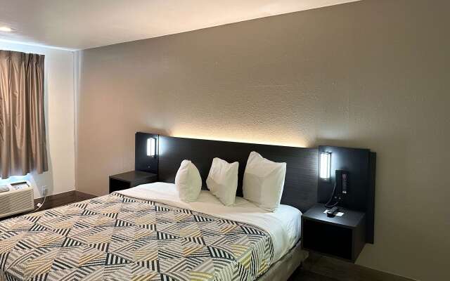 Motel 6 Pooler, GA - Savannah Airport