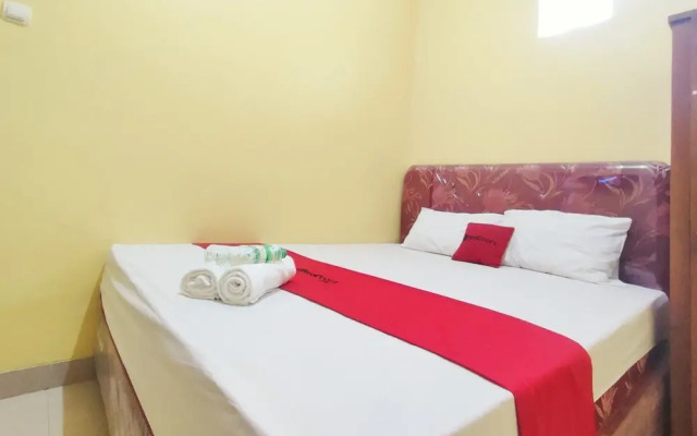 RedDoorz Near Exit Toll Banyumanik Semarang