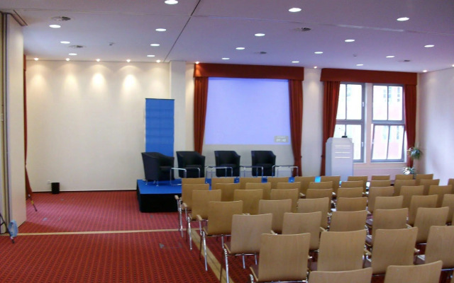 Airporthotel Berlin Adlershof