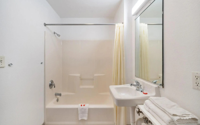 OYO Hotel San Antonio near AT&T Center
