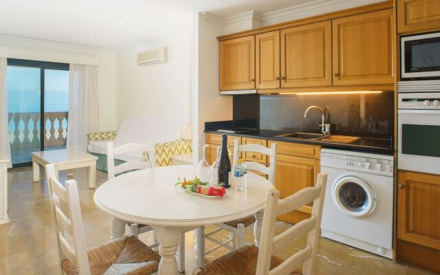 Aparthotel Galeón Suites