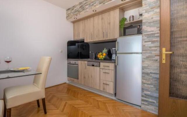 Apartment K&L