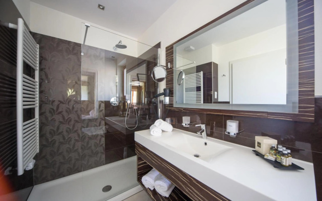 Mountain Spa Resort Albion