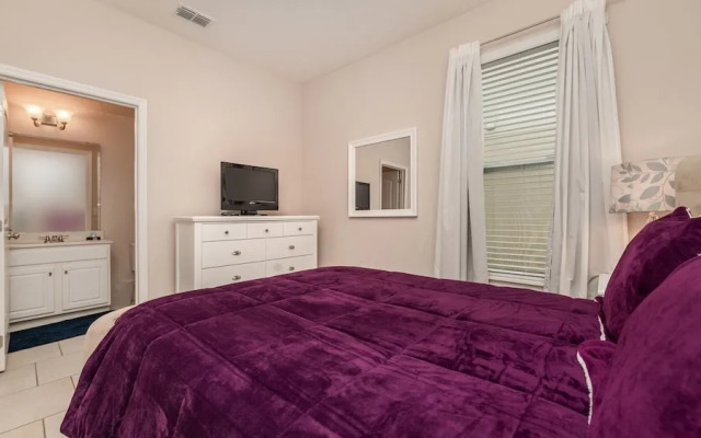 5160 Oakbourne Avenue