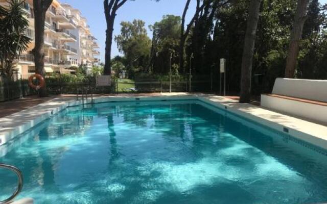 Loger Confort Apartments Beach&Pool