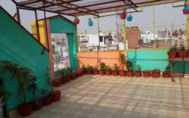 Tara Guest House