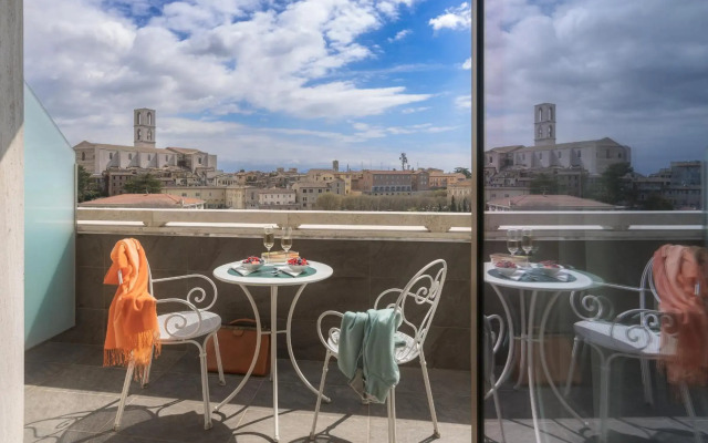 Hotel Sangallo Palace