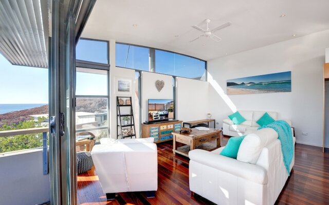 The Deckhouse, 22/26 One Mile Close