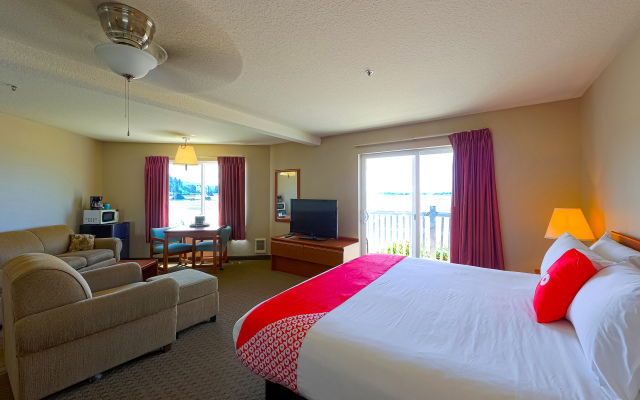 Siletz Bay Beachfront Hotel by OYO Lincoln City
