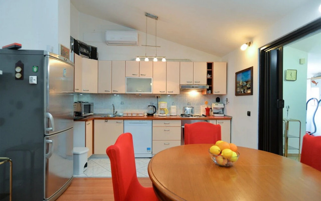 Apartment 1791