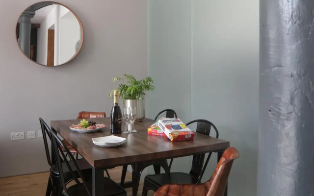 Two-bedroom Apartment at Royal William Yard