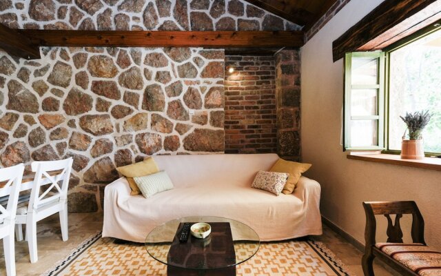 Traditional Stone House Bura - Nature Park Velebit